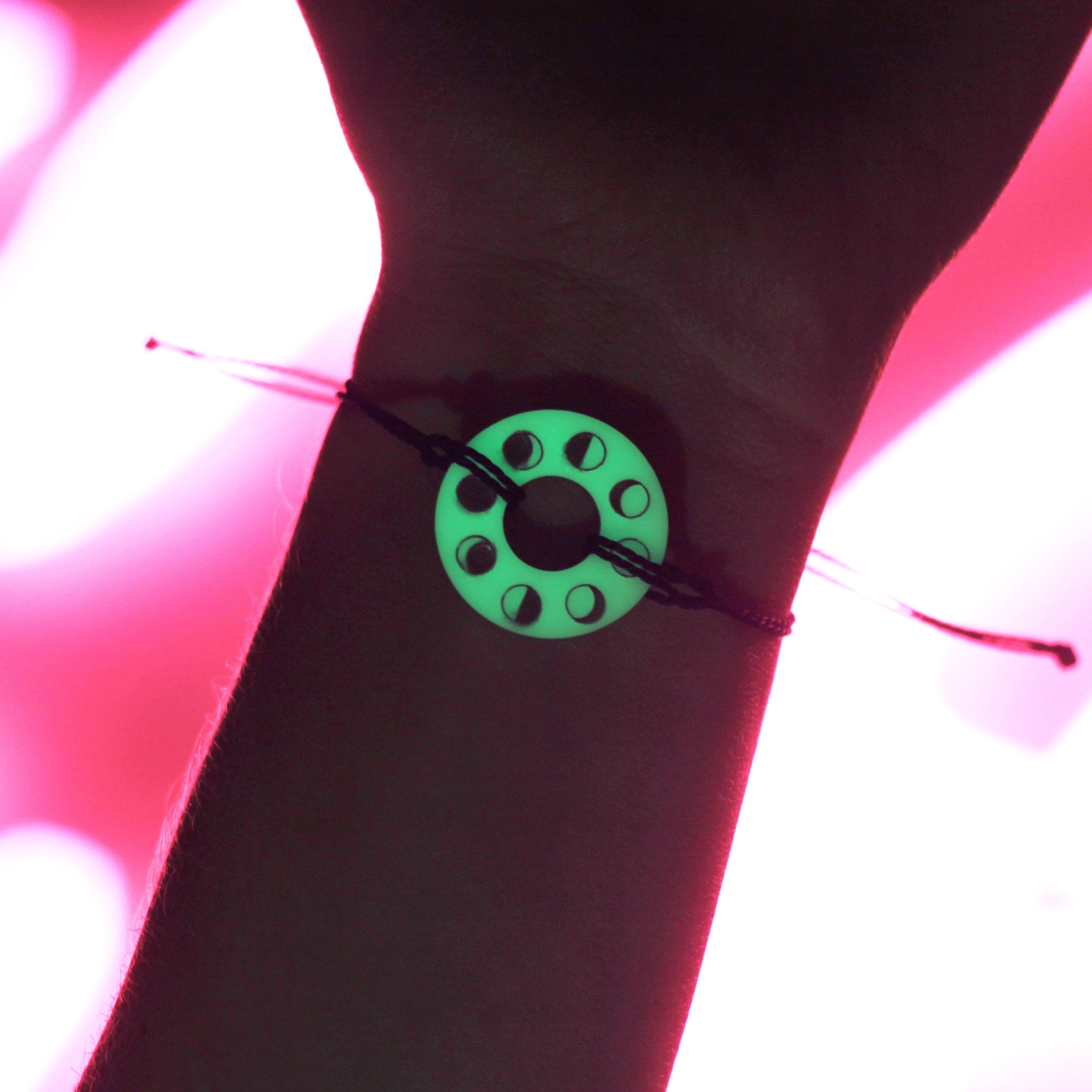 Moon Phases Bracelet - Life Token